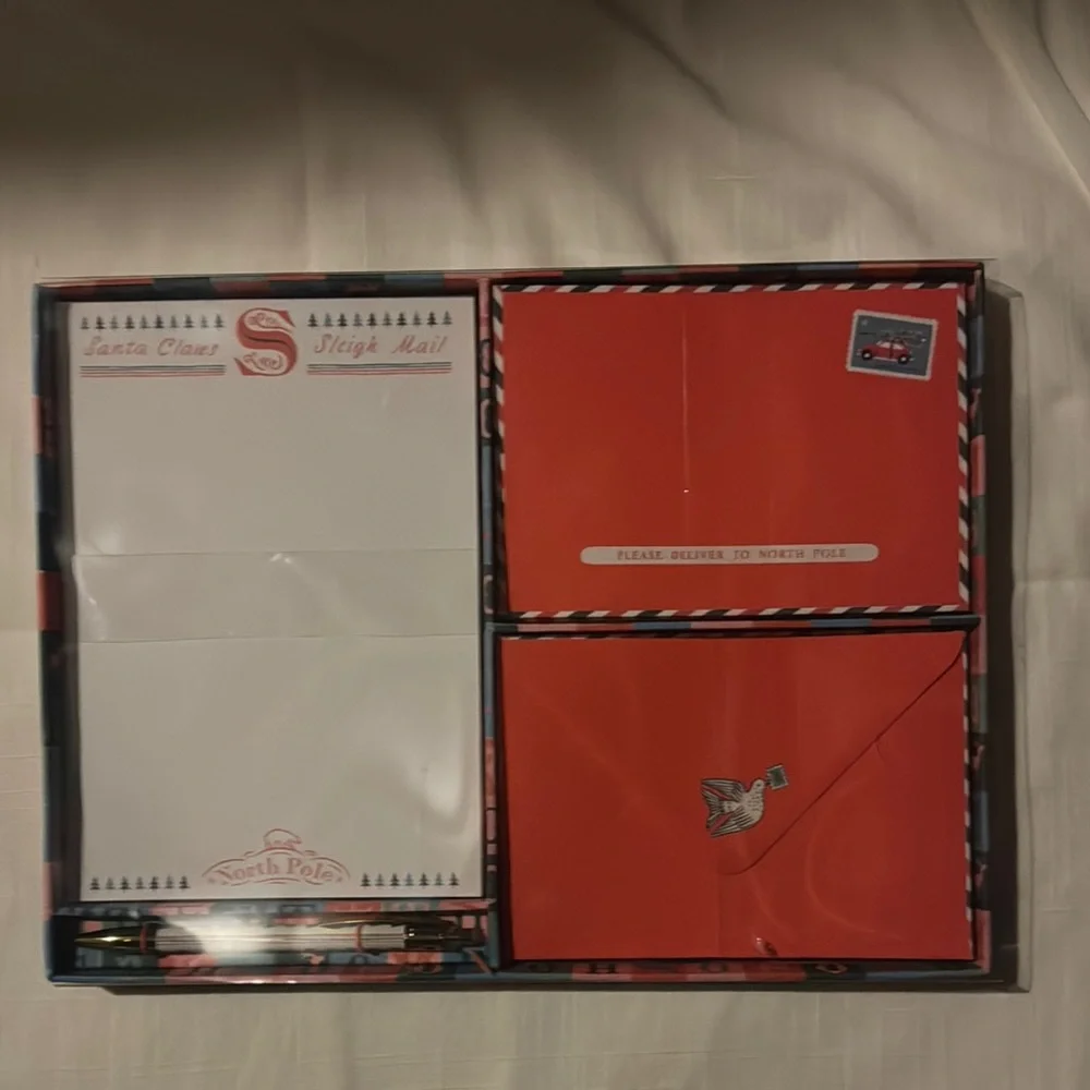 NWT Anthropologie George and Viv Letters to Santa Card Set